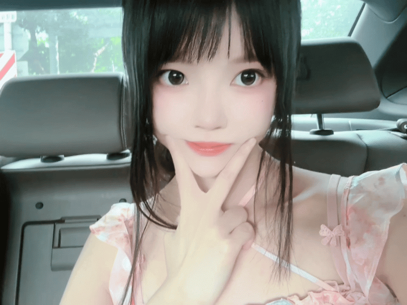 桜桃喵 No.232 – 花束 自拍 [28P]-Zos次元社