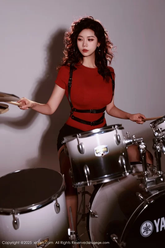 [XiuRen秀人网] 玫瑰我爱你 No.11066 [85P]-Zos次元社