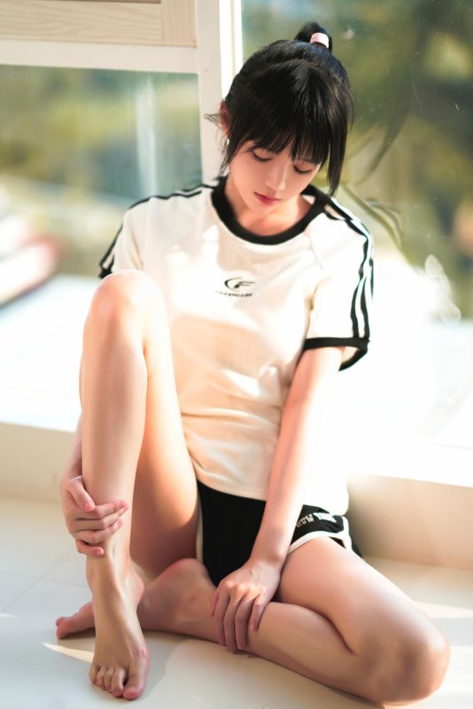 桜桃喵 No.244 – 逐渐升温 [37P 2V]-Zos次元社