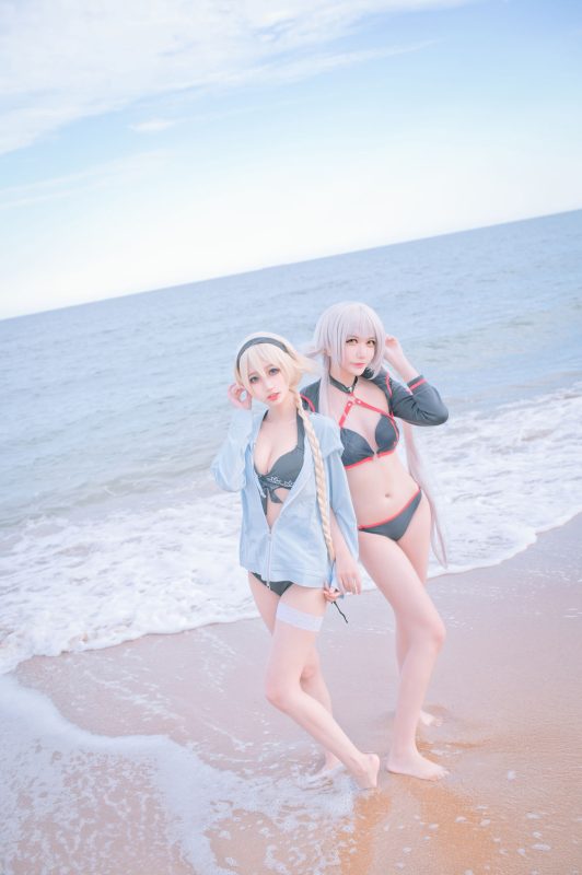 周叽是可爱兔兔 No.021-黑白贞双人泳衣 [21P]-Zos次元社