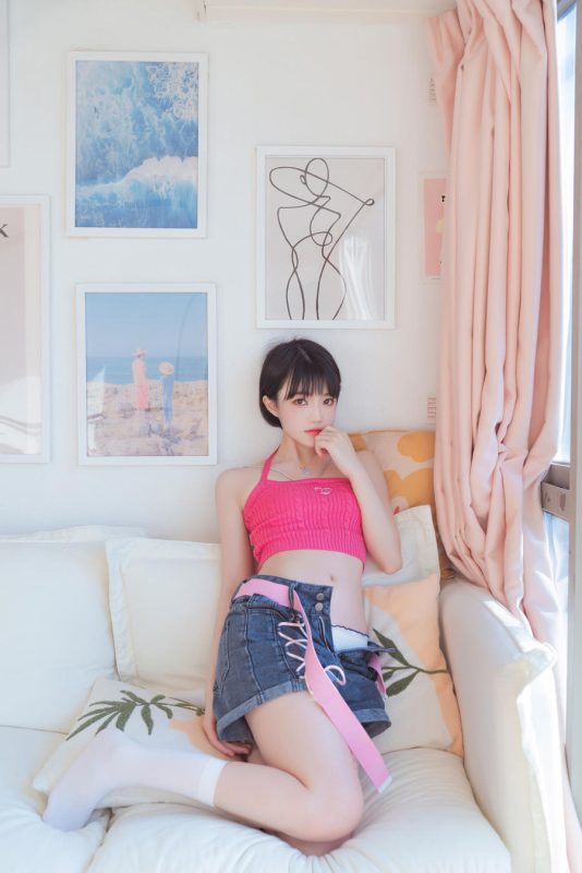 桜桃喵 No.196 – 甜辣酱 [21P]-Zos次元社