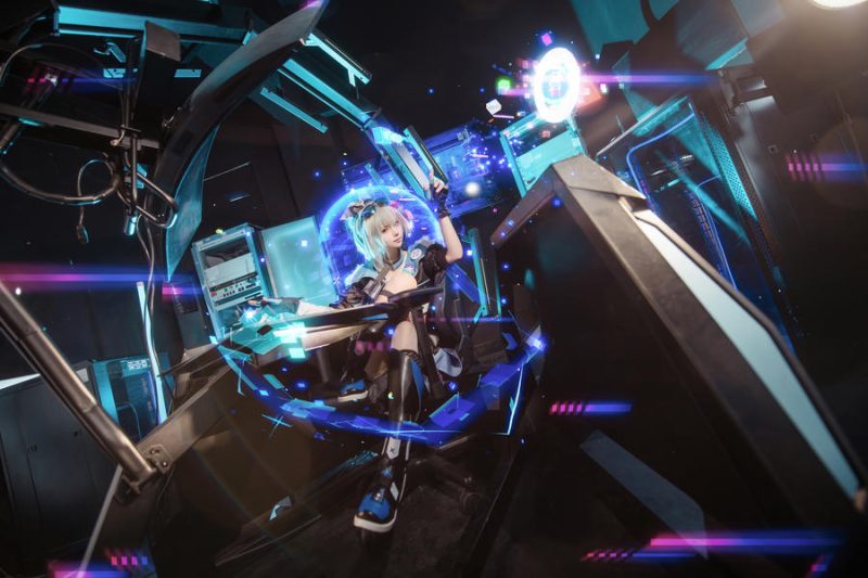 花柒Hana No.039 – 崩坏·星穹铁道 银狼 [17P]-Zos次元社