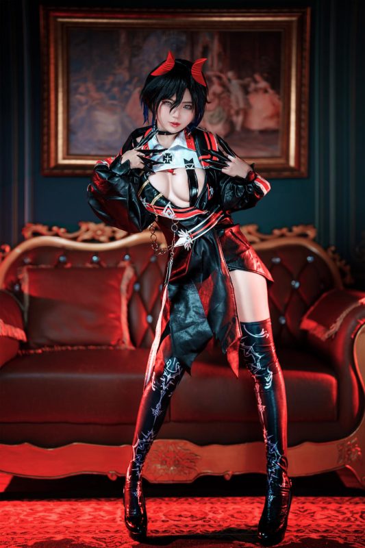 ZinieQ No.043 – Azur Lane Ulrich von Hutten [27P 10V]-Zos次元社