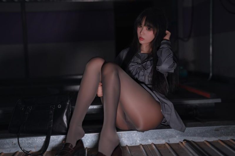 轩萧学姐 No.040-楼道+车库 [91P]-Zos次元社