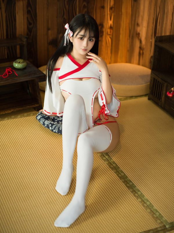 桜井宁宁(宁宁子同学) No.122 – 女巫 [57P]-Zos次元社