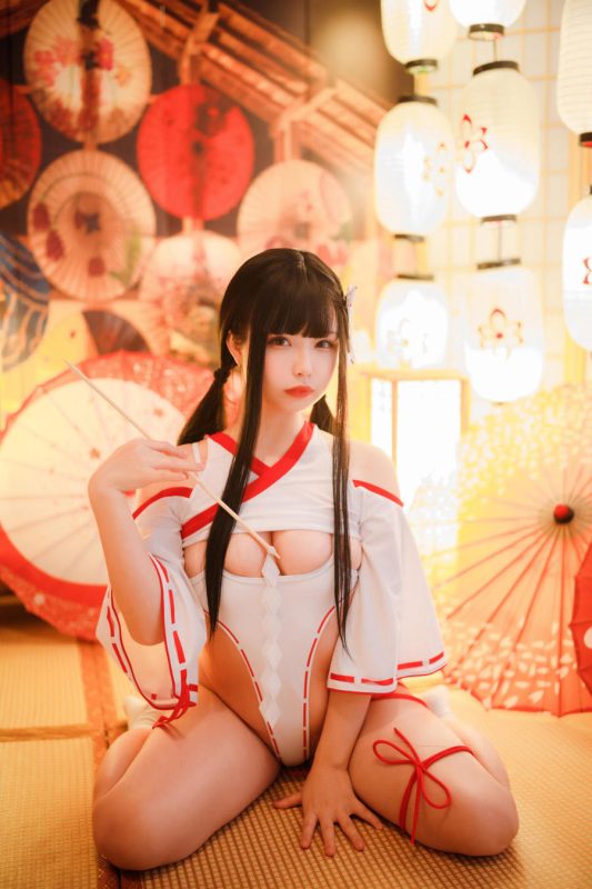 胡桃的朋友圈(胡桃喵) No.045 – 巫 (&十万珍吱伏特) [60P]-Zos次元社