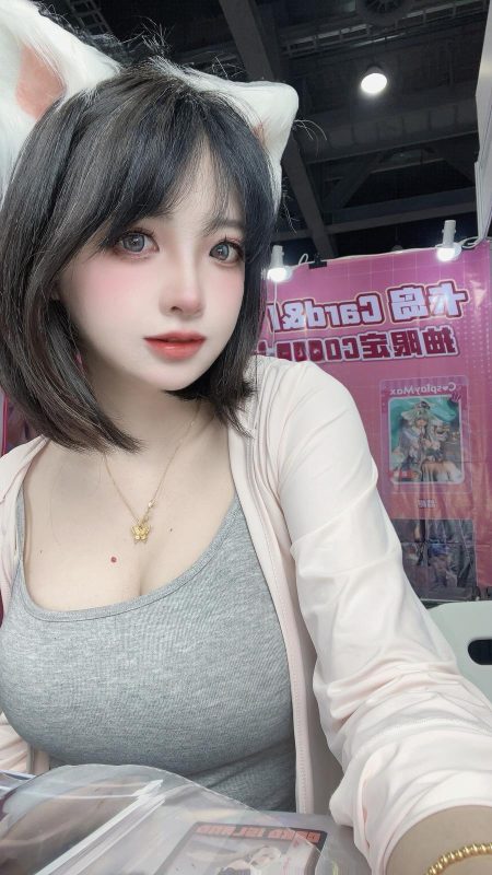 疯猫ss No.157 – [Fantia] 2025年05月订阅 [38P 1V]-Zos次元社