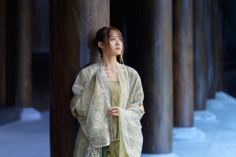 兔子Zzz不吃胡萝卜 No.072-宫墙柳 [43P]-Zos次元社