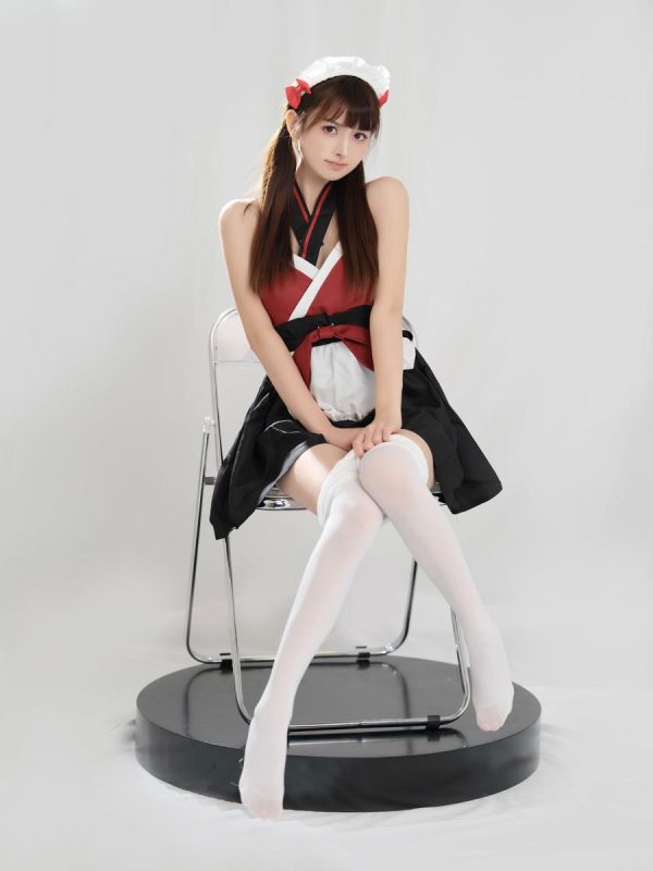 河豚抚子 No.006-红衣小女仆 [25P]-Zos次元社