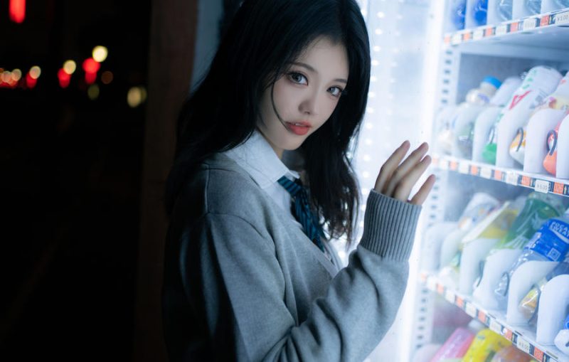 桃良阿宅 No.052 – 外出JK [20P]-Zos次元社