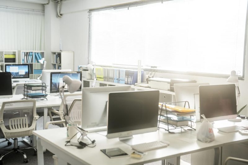 蠢沫沫（momo） No.294 – 工作时间 [71P]-Zos次元社