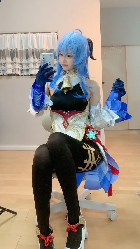 千阳(ちよ) No.018-甘雨对镜拍 [13P]-Zos次元社