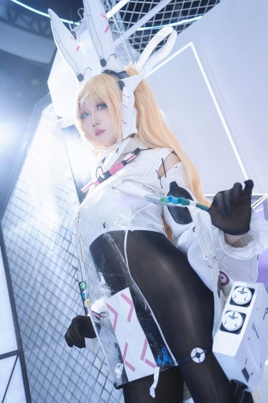 焖焖碳 No.041 – 交错战线 莉普斯 [18P]-Zos次元社