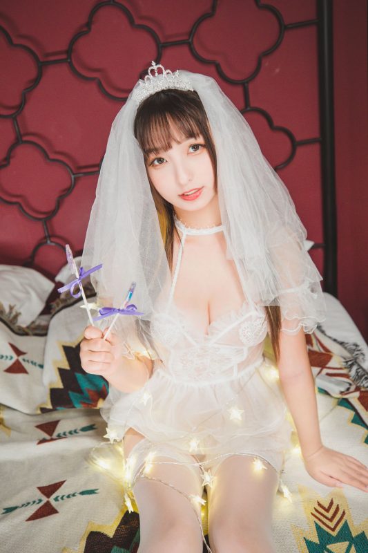 神楽坂真冬 No.068-《光の囁き 》光の修女 [150P 2V]-Zos次元社