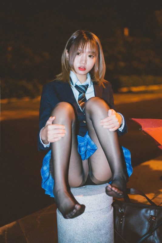 柒柒要乖哦 No.019-深夜公园JK [35P]-Zos次元社