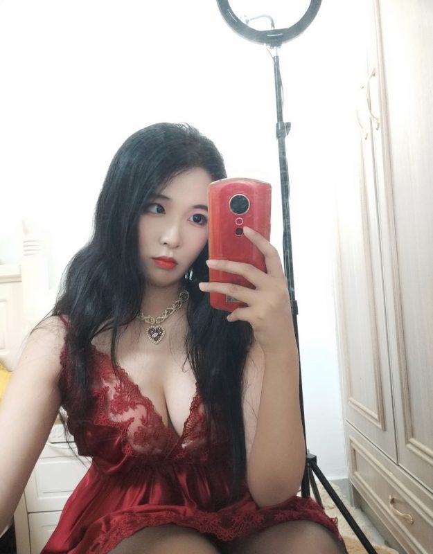 轩萧学姐 No.012-酒红色睡衣 [36P 3V]-Zos次元社