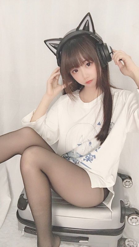 雪琪SAMA No.006-干物妹自拍+赠送浴巾自拍 [37P 5V]-Zos次元社