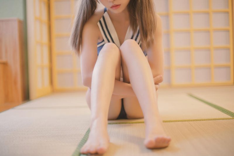 白易子教主 No.029-蓝白泳装 [22P]-Zos次元社