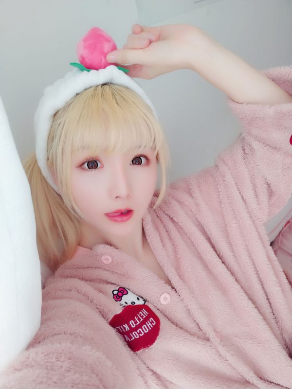 星之迟迟 (Kokuhui) No.001-粉红泡泡包 – 桃味KITTY [16P]-Zos次元社