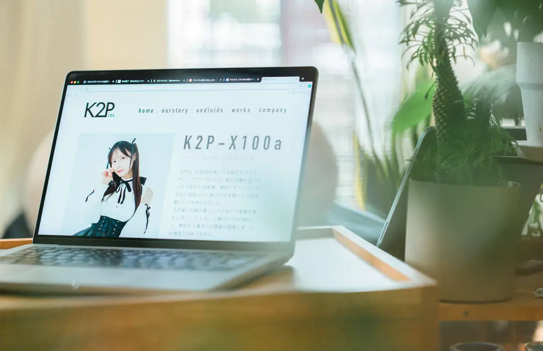 KenKen けん研 – DL写真集 推し型メイドロイドとしたいこと 135P