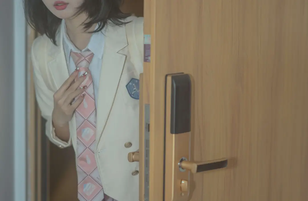 云溪溪 – 反差学妹 83P
