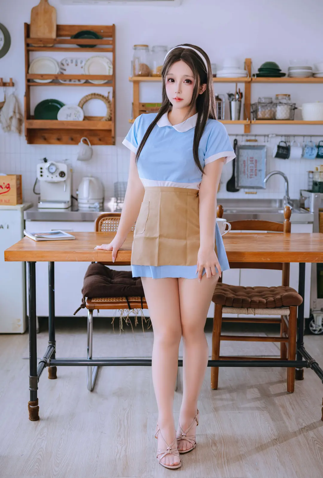 日奈娇 – 蛋糕售卖员 181P