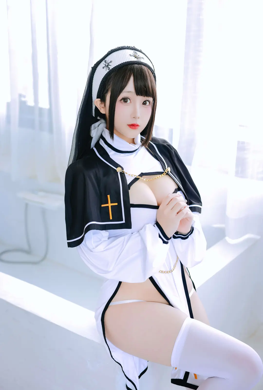日奈娇 – 圣洁修女 110P