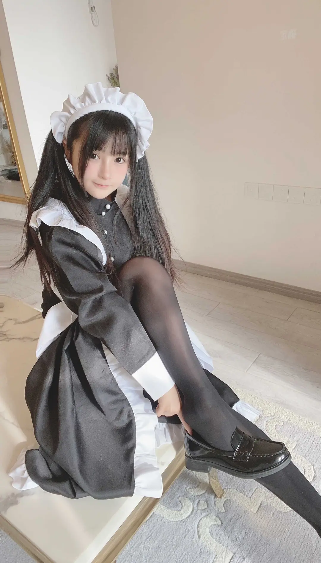 桜井宁宁 – 双马尾黑丝女仆 62P