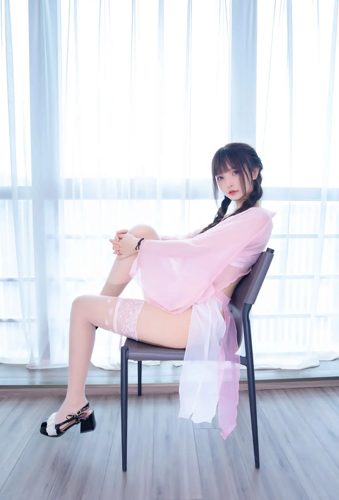 神楽坂真冬 – 想你的夜 75P