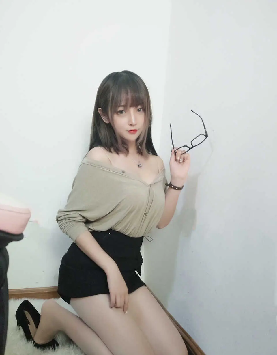 过期米线线喵 – 套装 20P