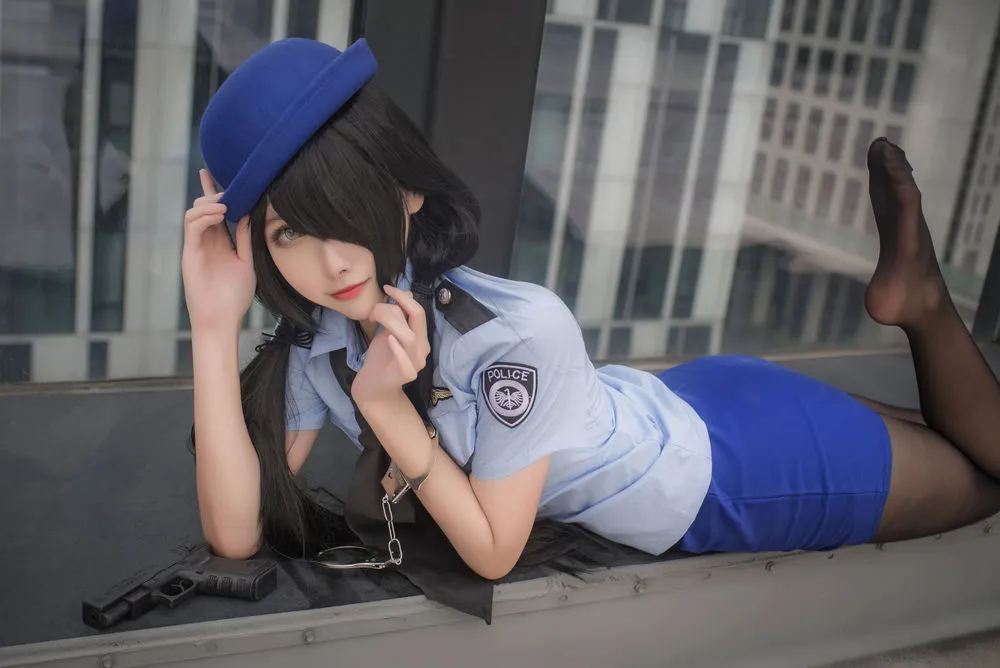 Momoko葵葵 – 狂三 女警 20P