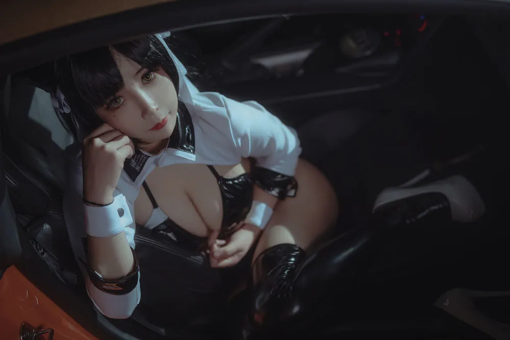 抱走莫子aa – 车女郎 22P