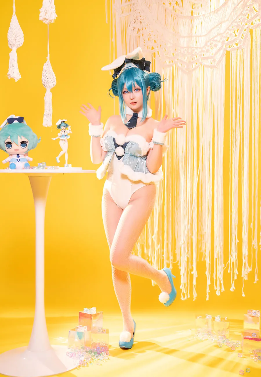星之迟迟 2023年09月计划A Miku 白兔女郎 77P 1V