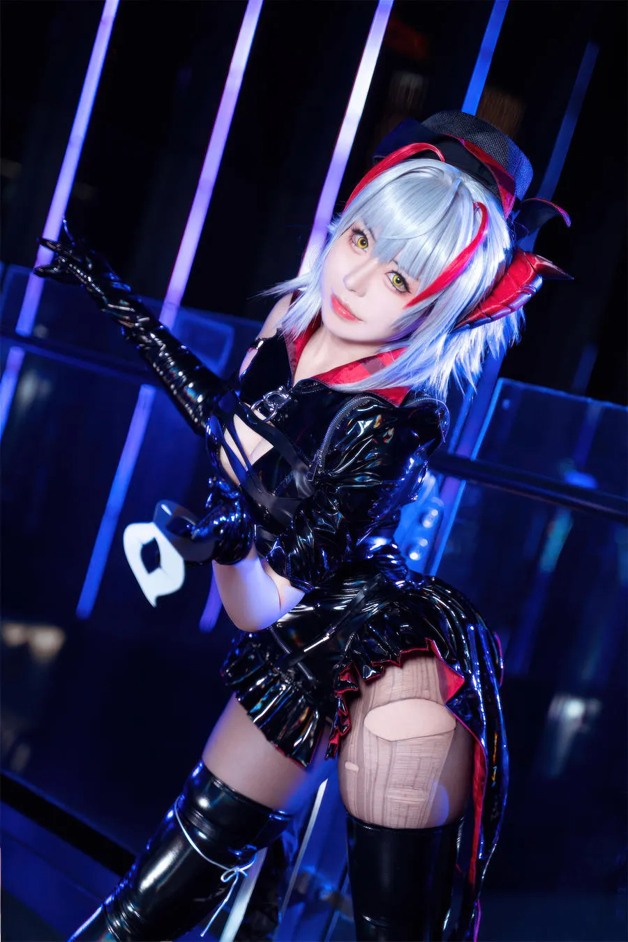虎森森 明日方舟 W 怪盗 30P