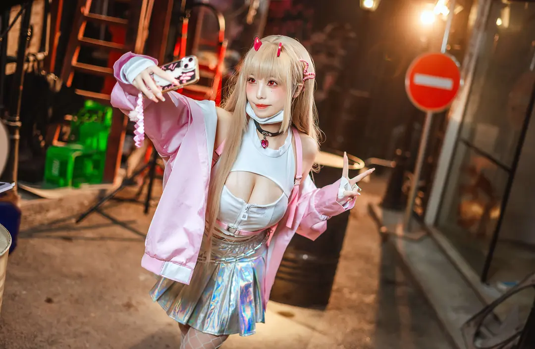 蜜汁猫裘 – 胜利女神 毒蛇 65P