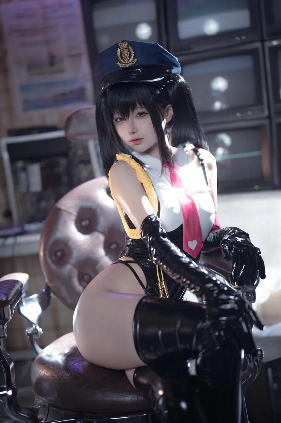 蠢沫沫(momo) – No.325 沙希女警 79P