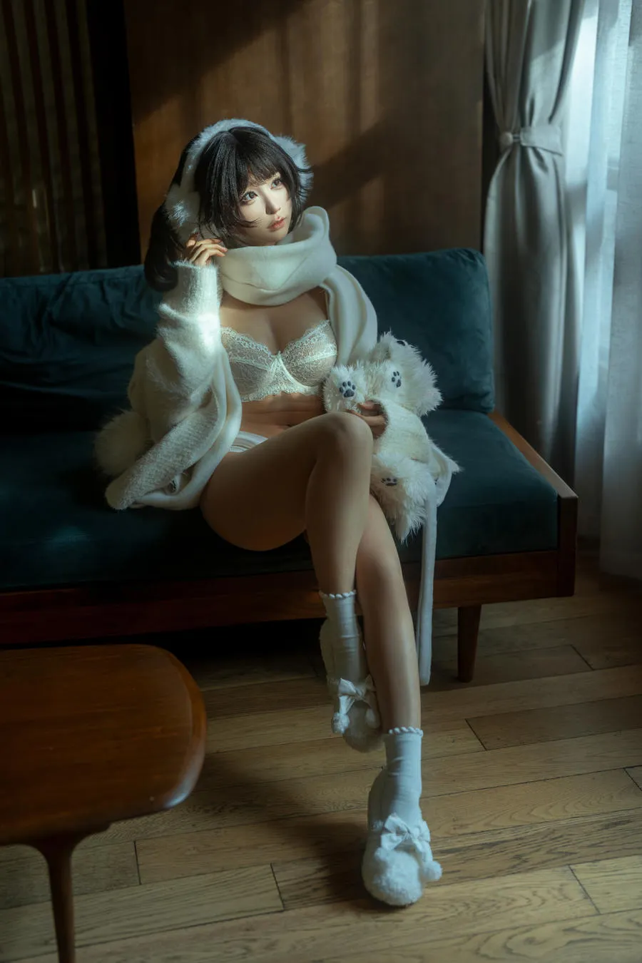 蠢沫沫(momo) – No.389 白毛衣 18P