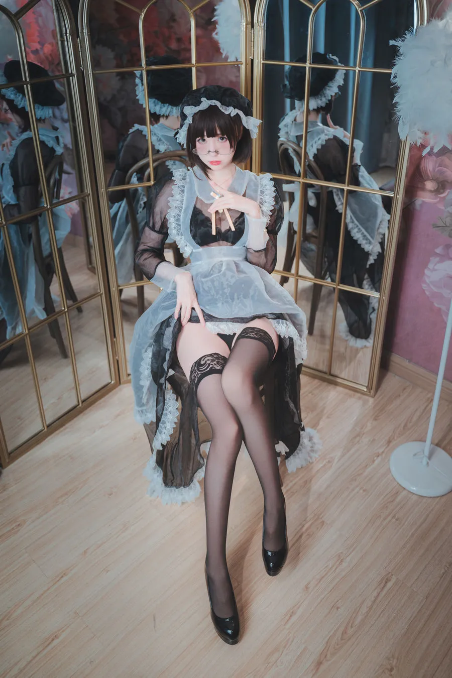 西园寺南歌 透明女仆 50P 2V
