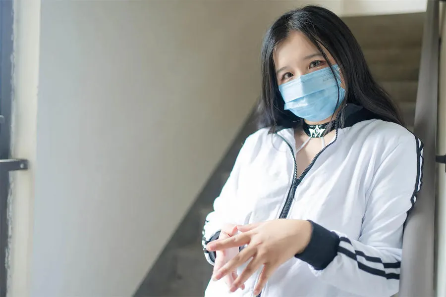 阿半今天很开心 – M楼梯 63P