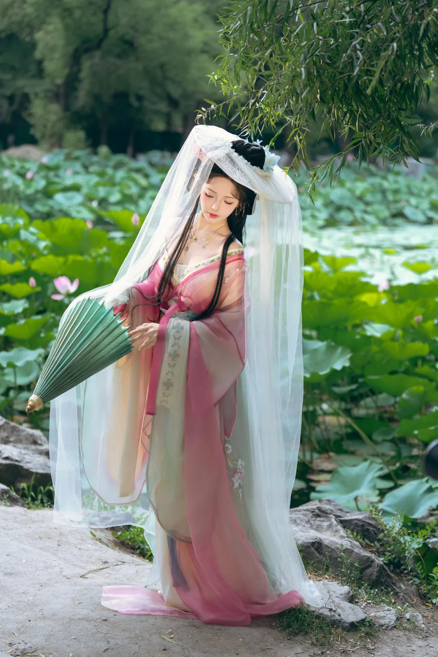 雯妹不讲道理 祝您中秋快乐owo 20P
